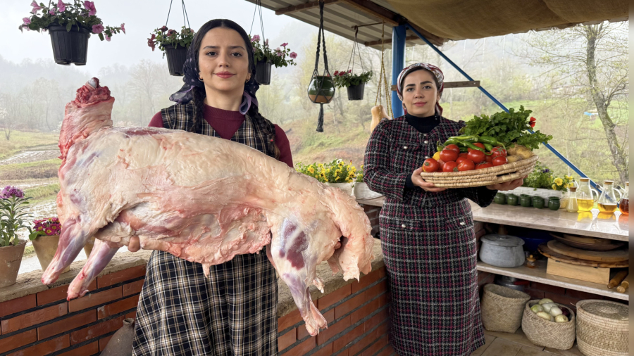 پخت بره کامل آبدار و خوشمزه با نان محلی تازه