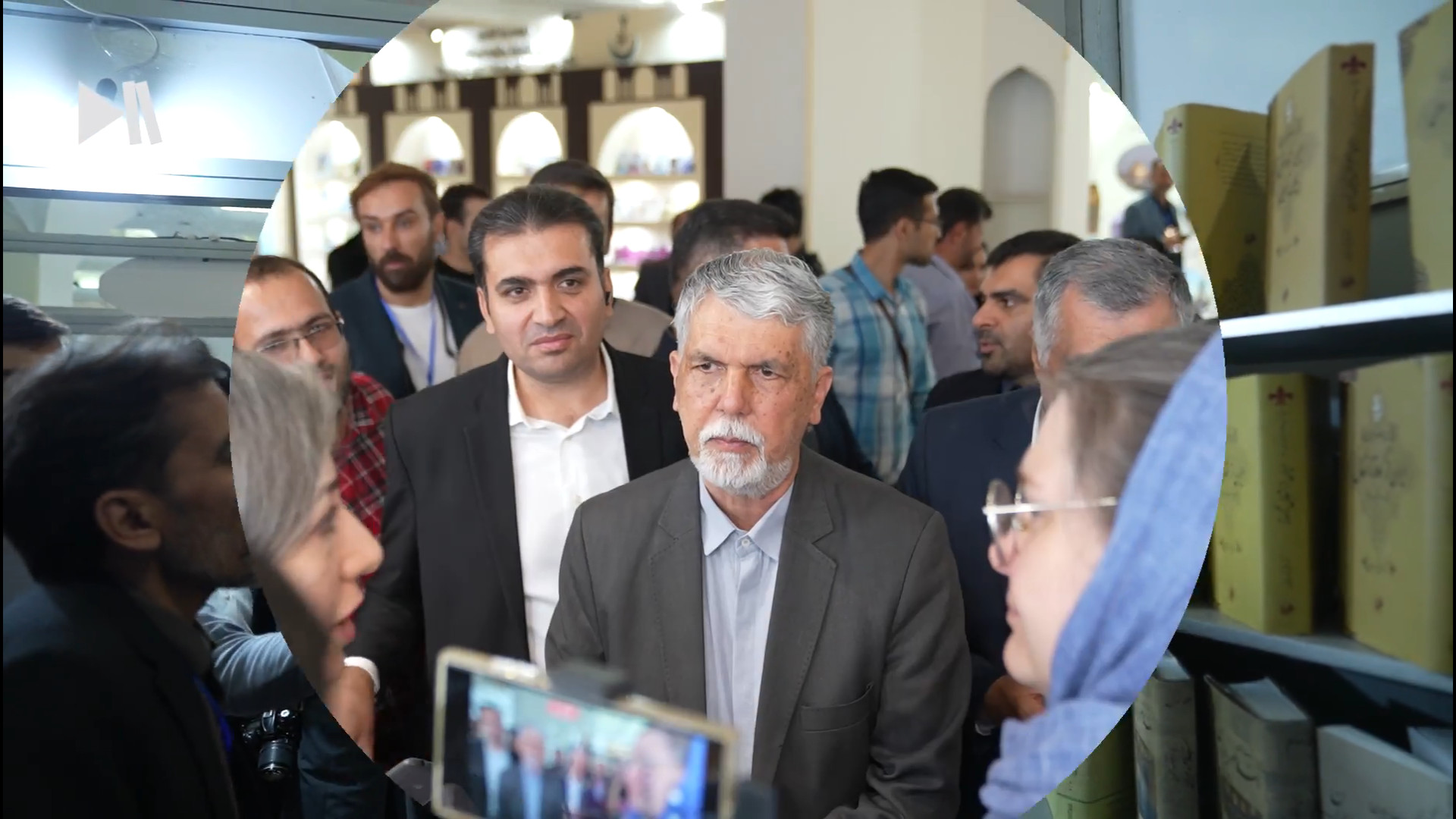 بازید وزیر فرهنگ و ارشاد اسلامی از نمایشگاه کتاب تهران