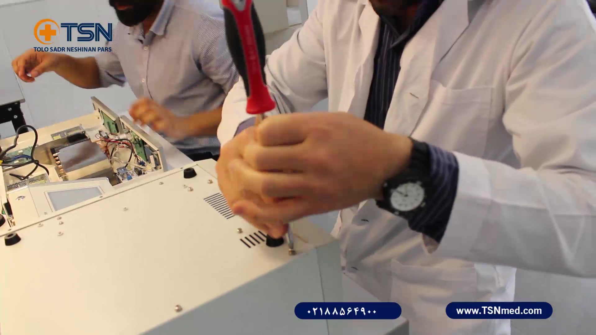 واحد کنترل کیفی کارخانه تولیدی طلوع صدرنشینان پارس اینسایزینگ