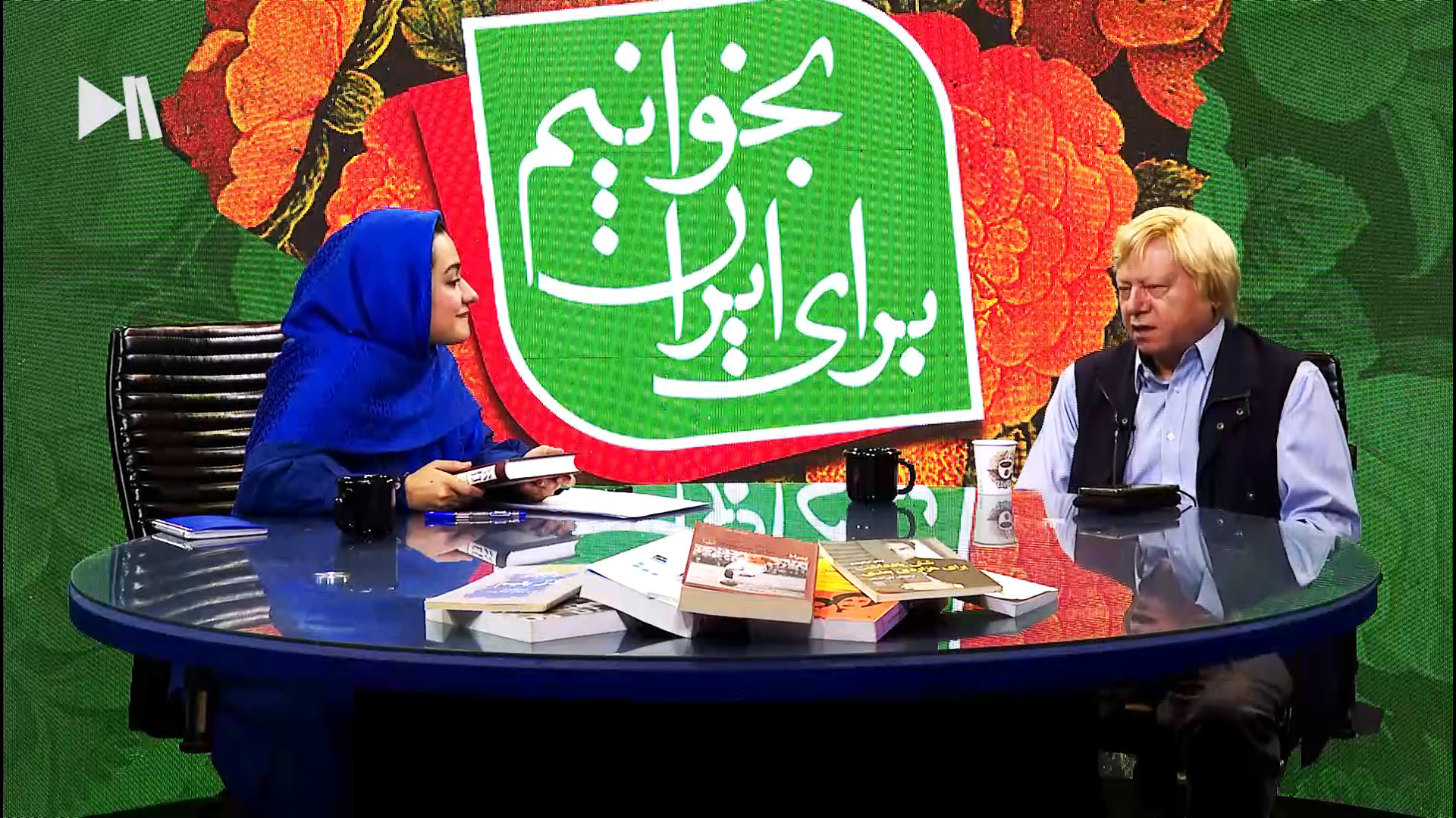 گفت‌وگوی اختصاصی با سیدمحمد بهشتی در شبکه کتاب