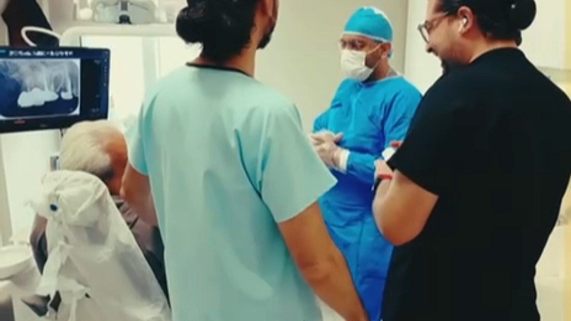 بهترین دندانپزشکی اقساطی غرب تهران دندانپزشکی دکتر امیر صلح جو
