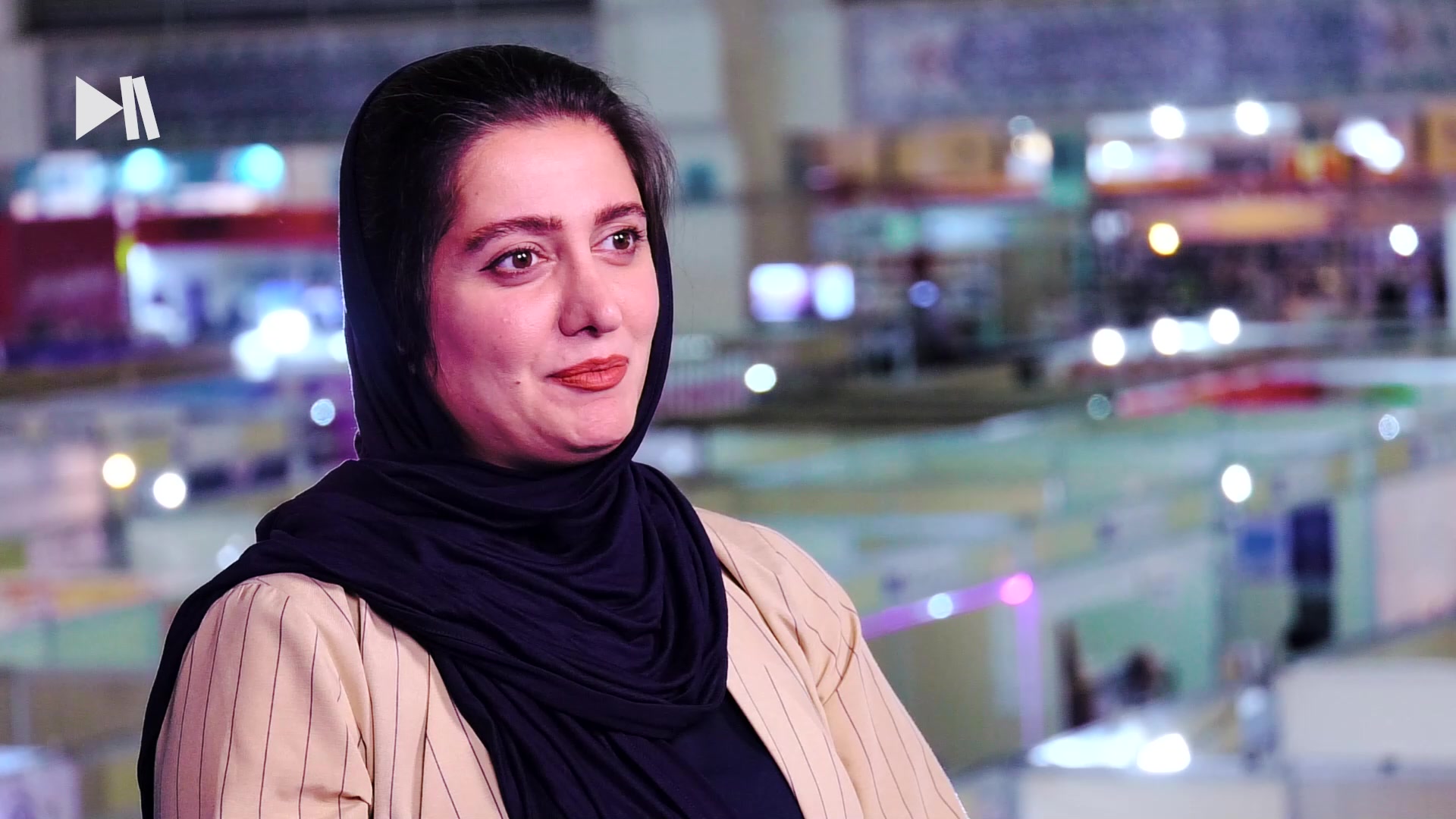 معرفی کتاب نوری، نادیا، ولادیمیر و دیگران