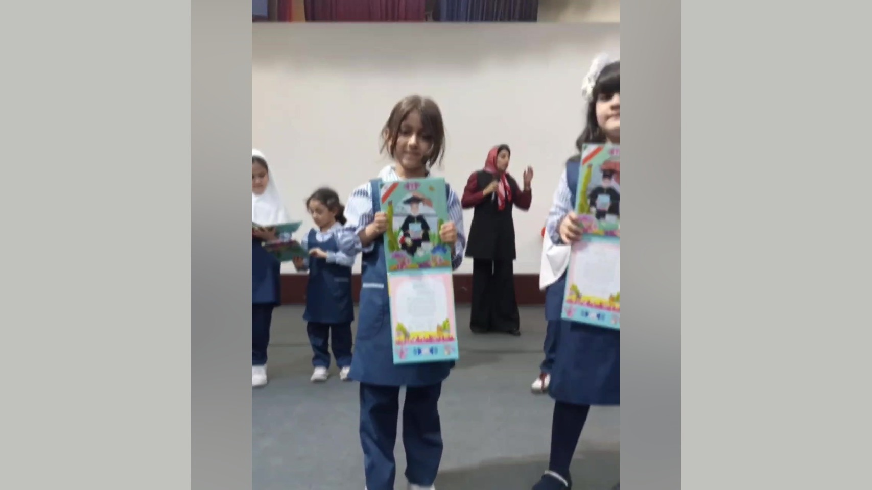 🎉 آنچه در جشن پایان سال مدرسه صدرا گذشت 🌟💐