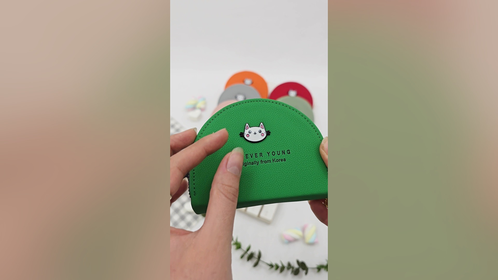 جاکارتی نیم گرد کت CAT بازی موبایل