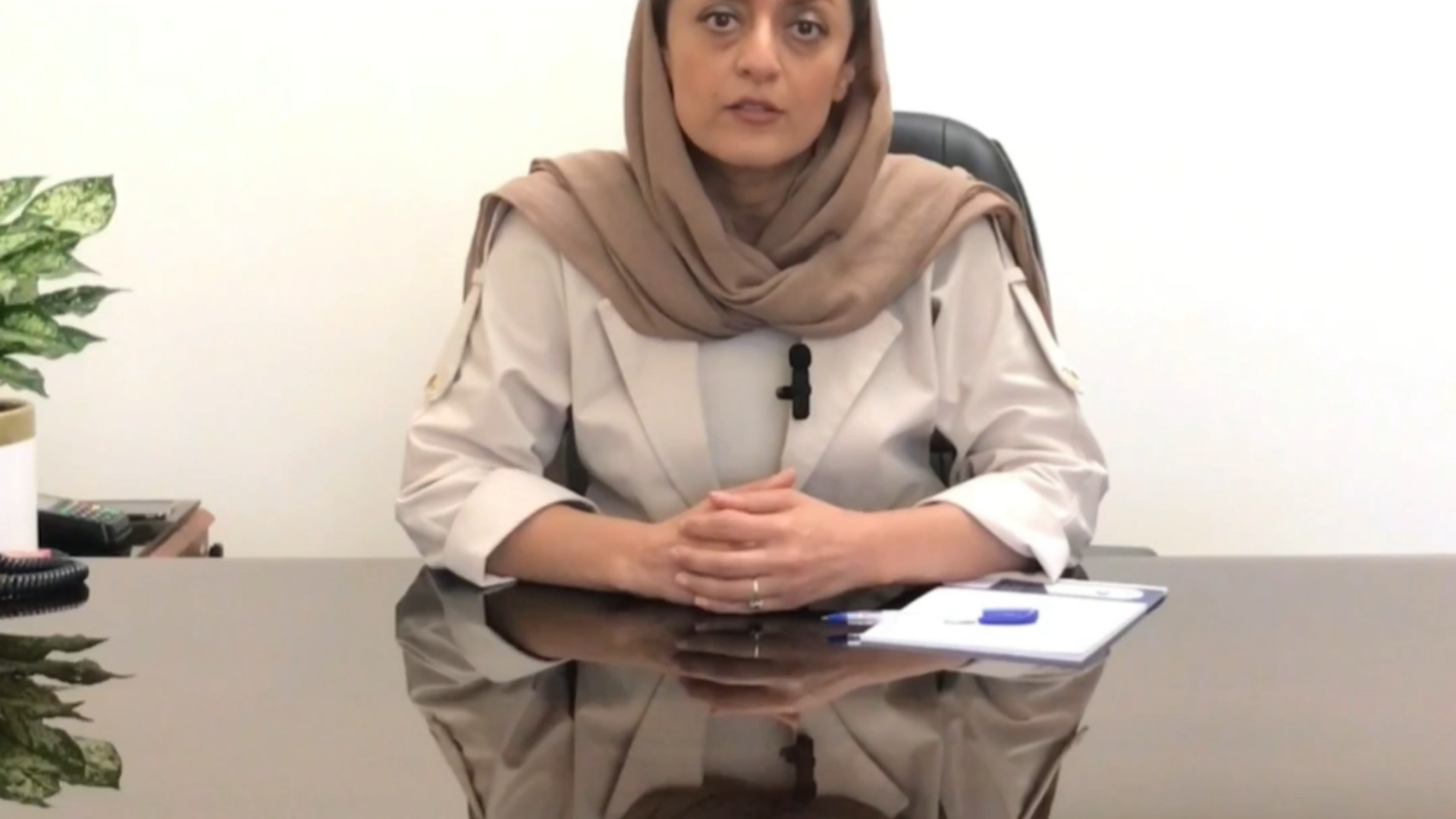 چه کسانی کاندید جراحی فمتو لیزیک هستند؟ دکتر مهسا پرهیزکار جراح و فوق تخصص چشم