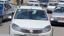 هجوم ملت همیشه در صحنه برای فروش ماشین‌ در جمعه بازار خودرو مشهد