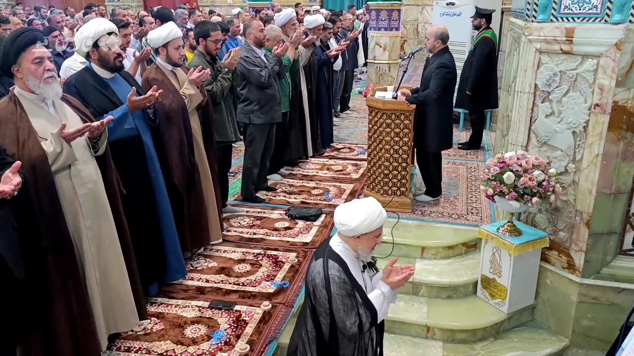 اقامه باشکوه نماز عید قربان در مسجد جمکران