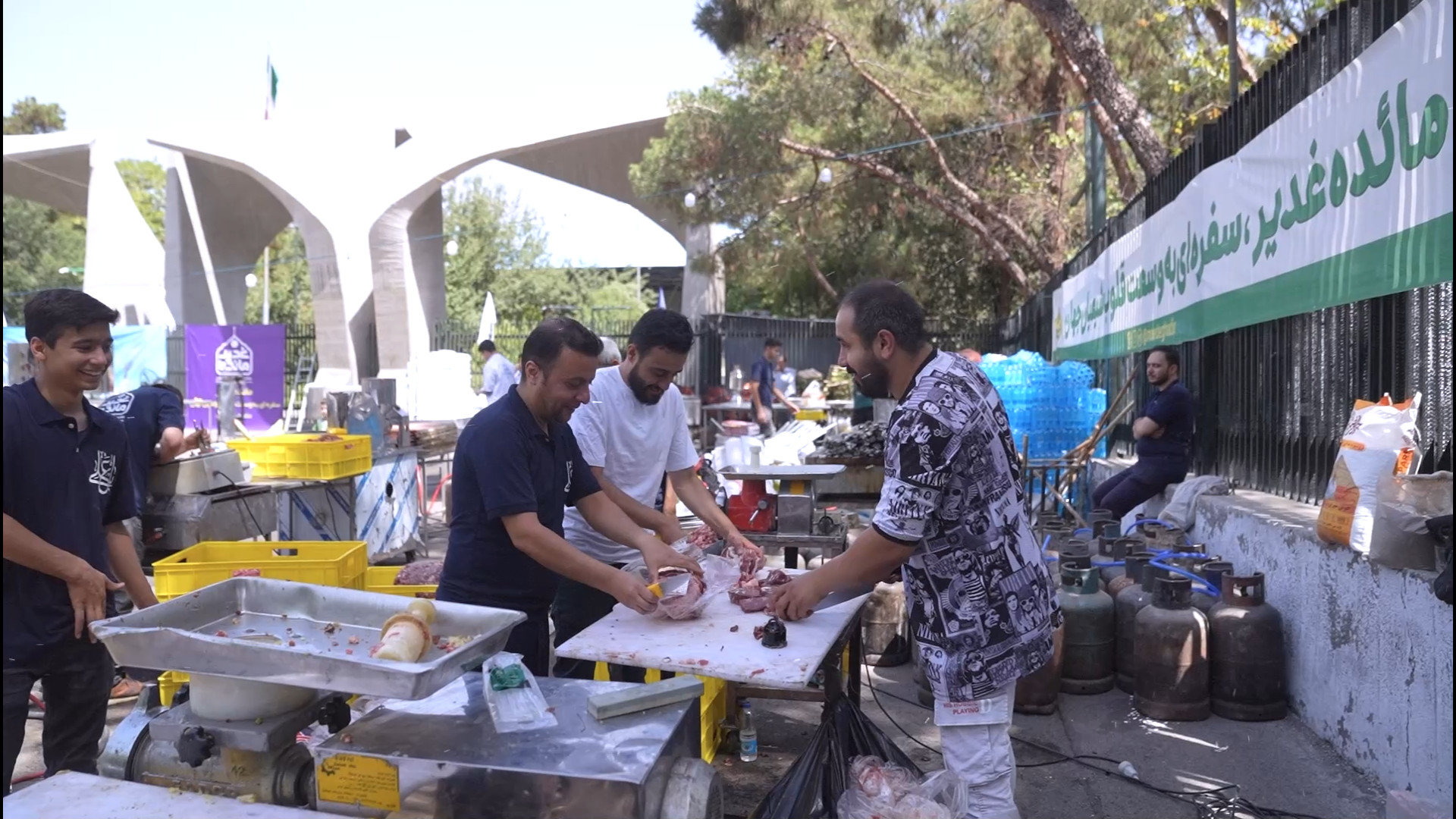 چه میکنه این عشق و ارادت به علی بن ابی طالب (ع)