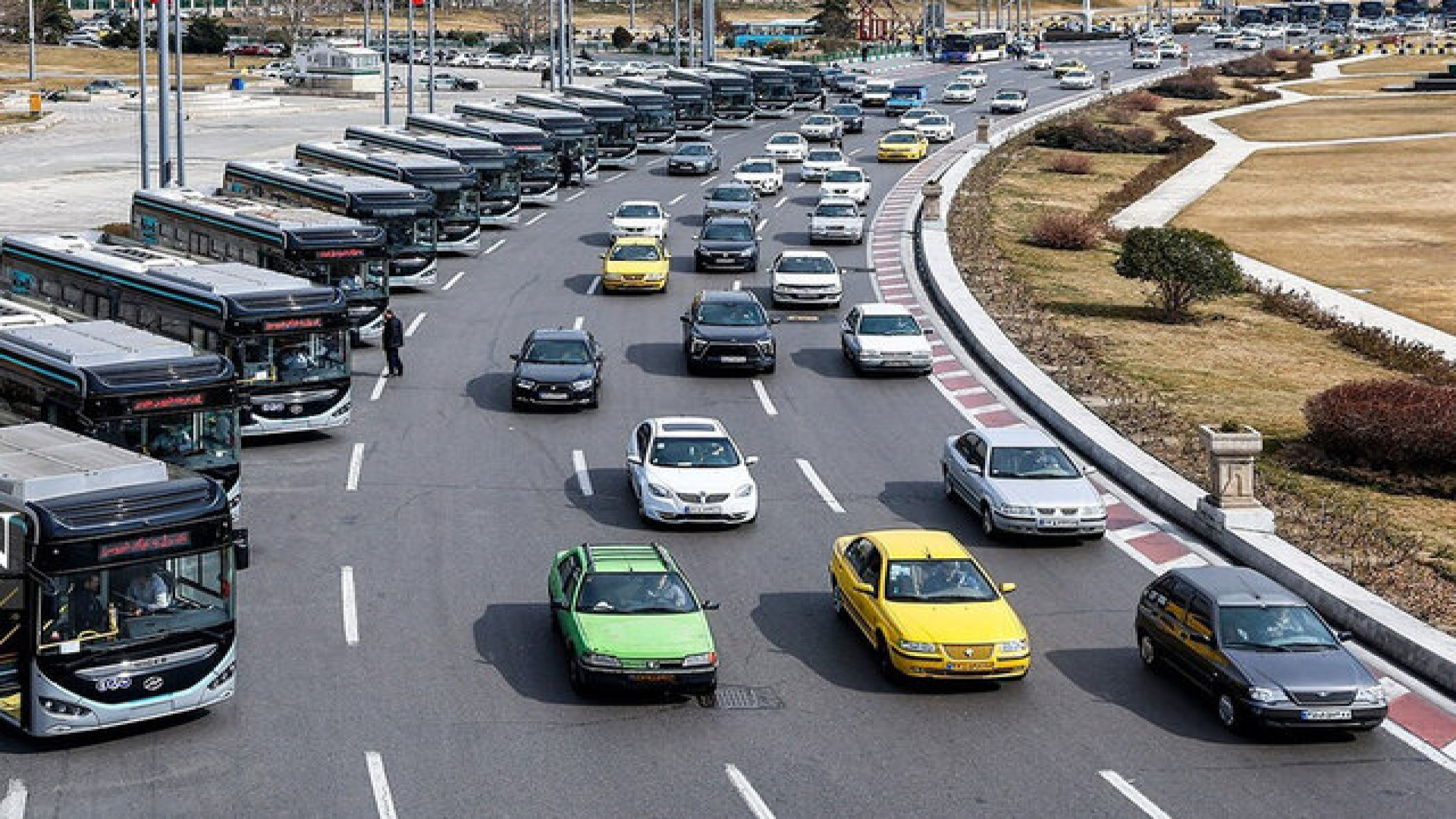 آیا شهرداری بر حمل‌ونقل عمومی شهر نظارت دارد؟