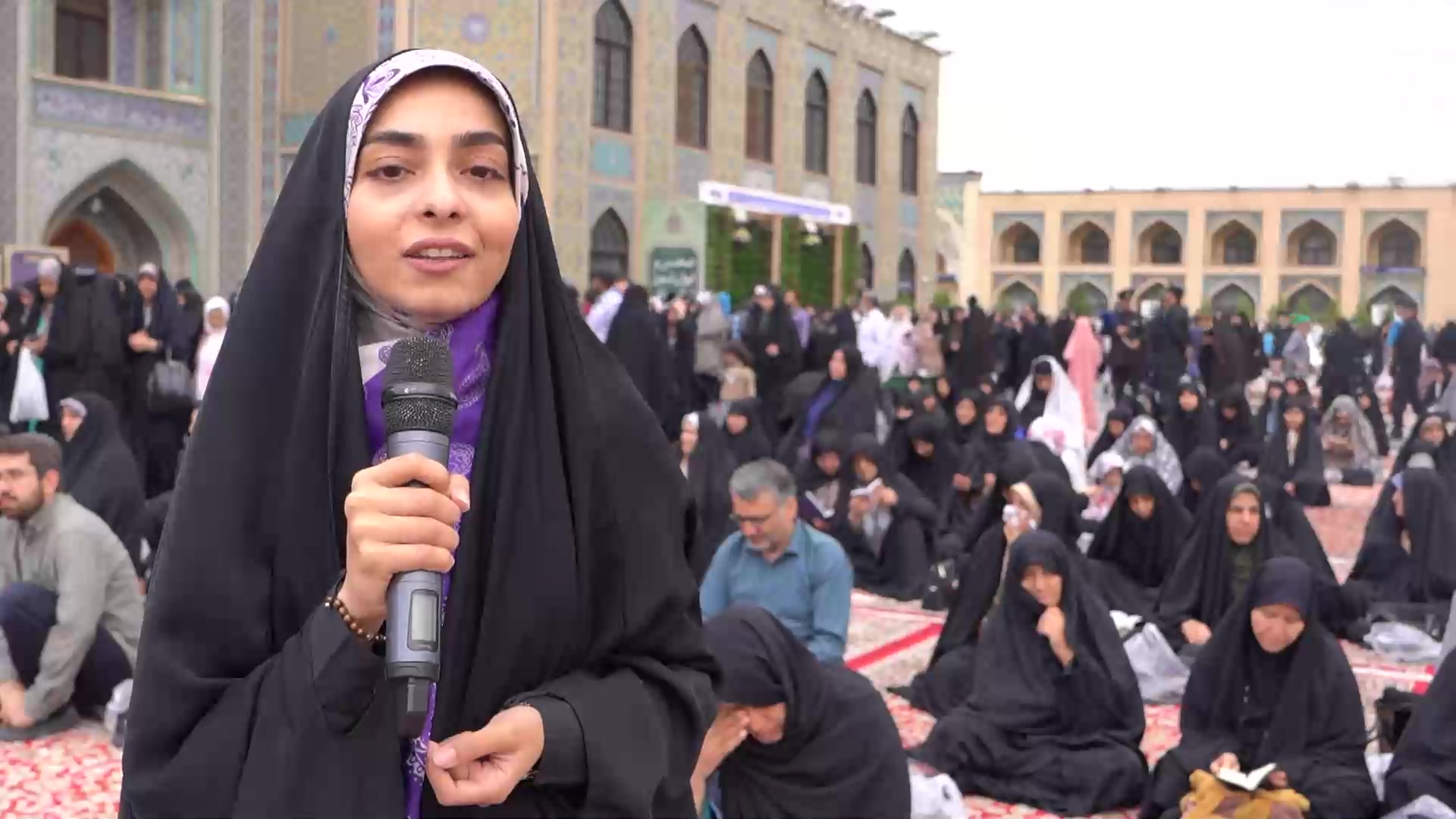 برپایی باشکوه نماز عید قربان در حرم مطهر رضوی