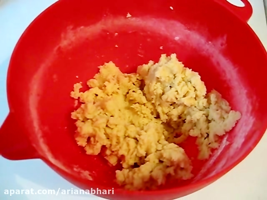 طرز تهیه شیرینی کشمشی