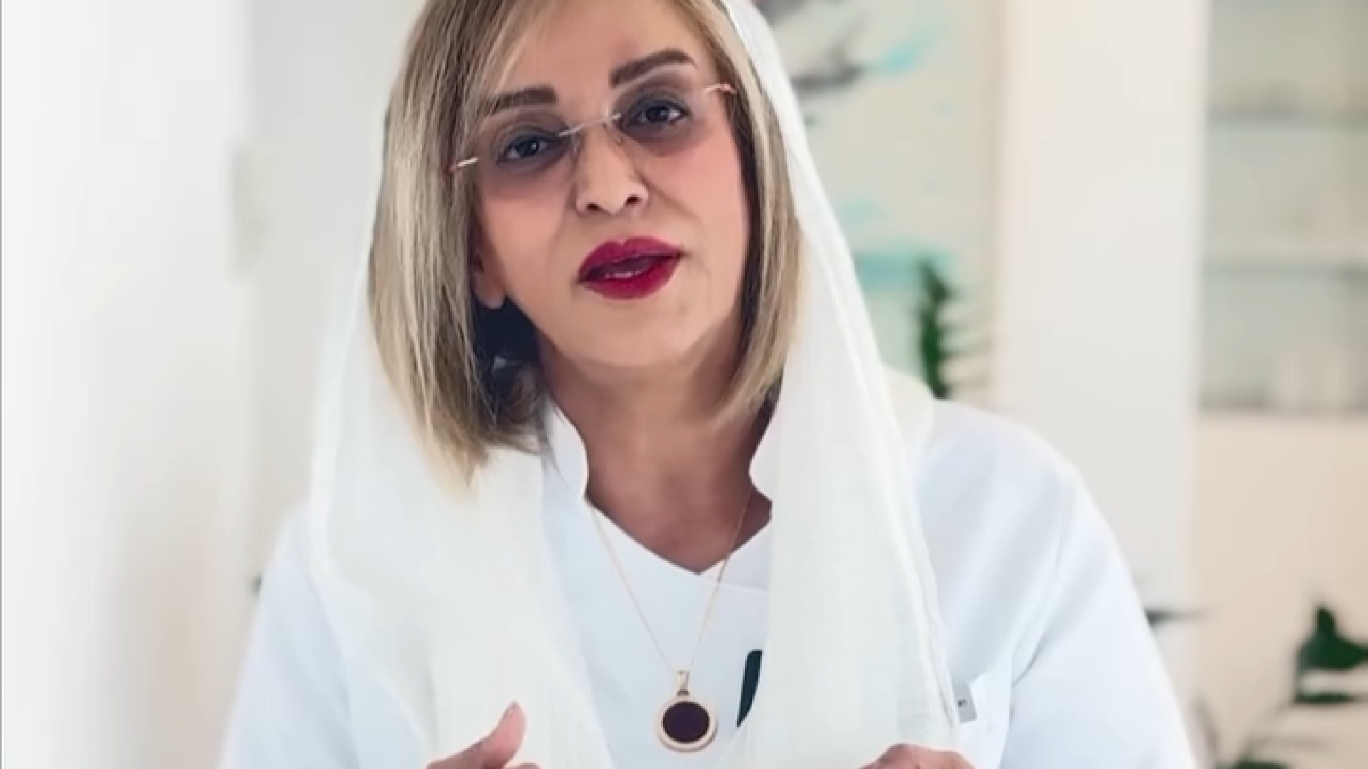 بهترین نوع فیلر دکتر پروانه ساکت - متخصص پوست و مو، زیبایی