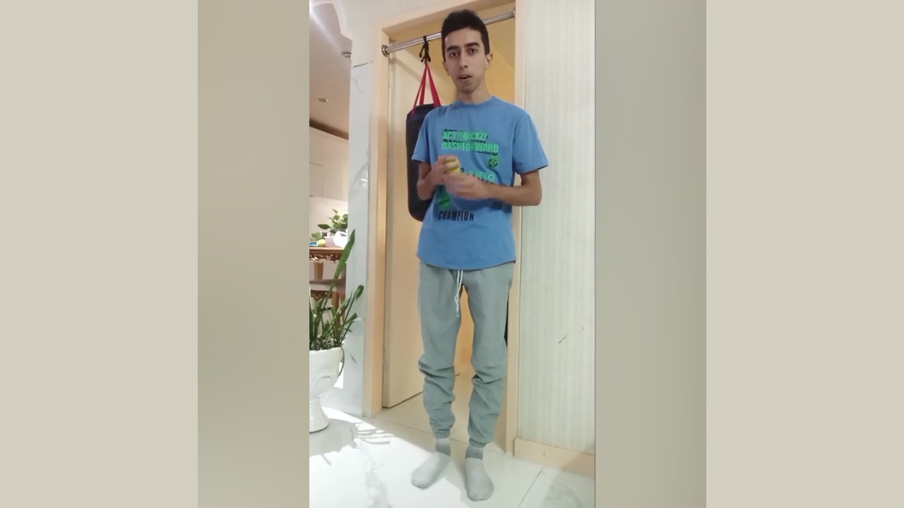 آموزش بازیگری طه محققی جلسه سوم(حس شنوایی)لطفا چرخش خودکار رو غیر فعال کنید حمید هیراد