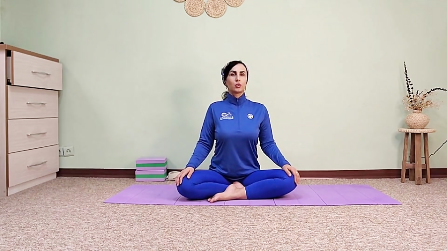 جلسه چهارم یوگا در خانه - مربی خانم لیلا افغان