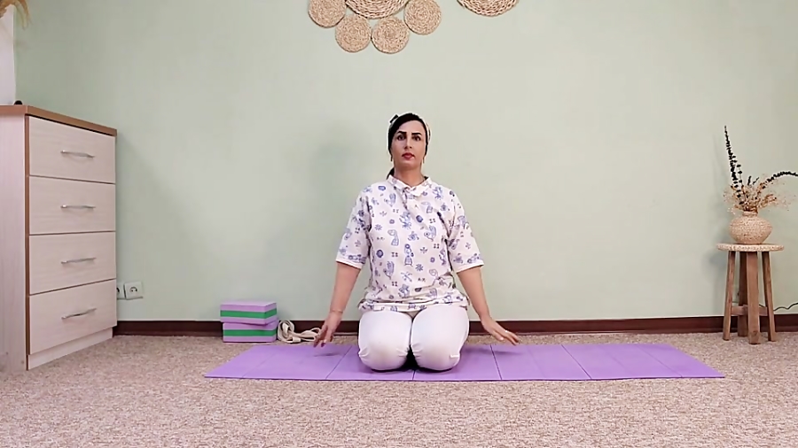 جلسه هشتم یوگا در خانه - مربی خانم لیلا افغان