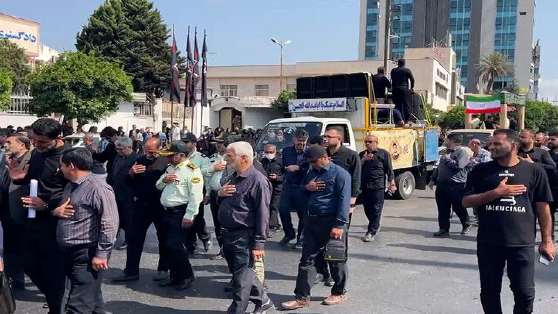 تشییع با شکوه سرباز وطن