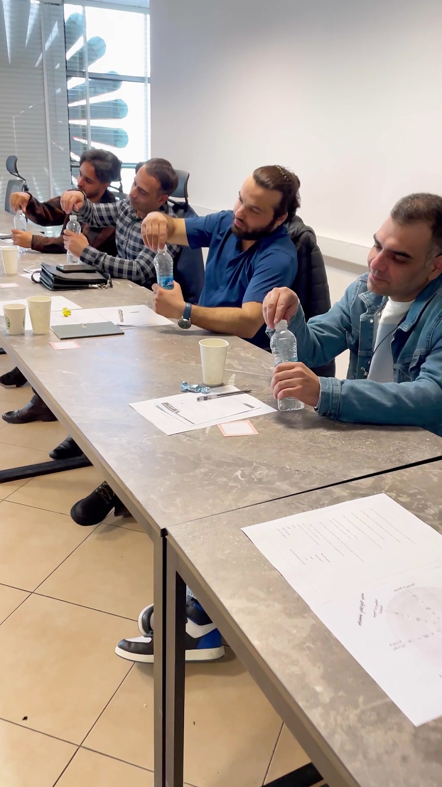 مونا محبی | نویسنده و مربی تخصصی درمان استرس و خودآگاهی