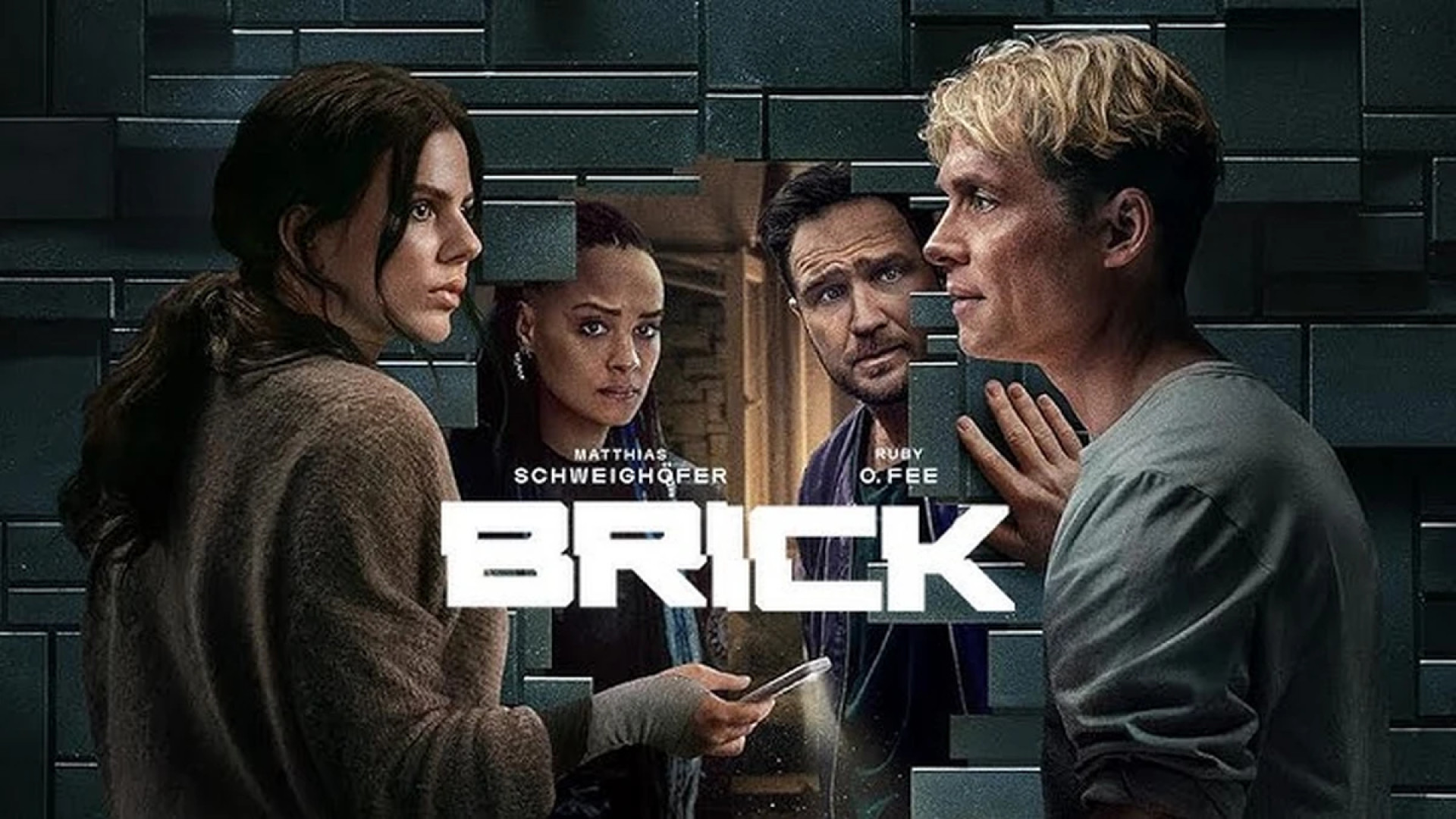 معرفی فیلم معمایی آجر 2025 Brick زمان105ثانیه