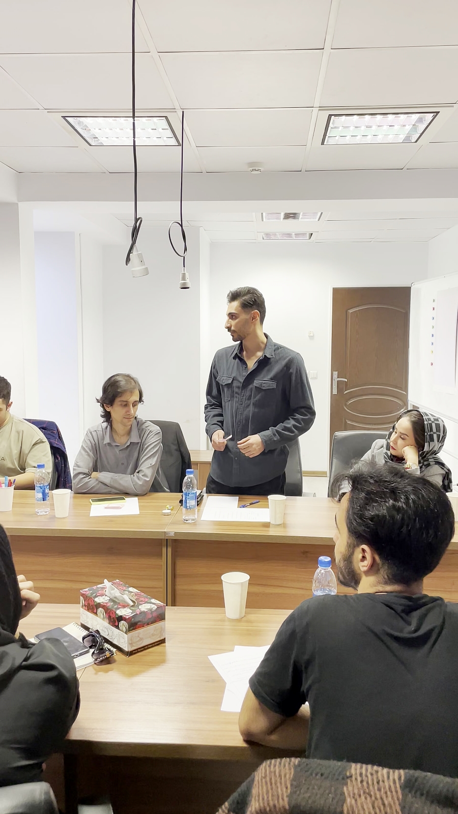 مونا محبی | نویسنده و مربی تخصصی درمان استرس و خودآگاهی