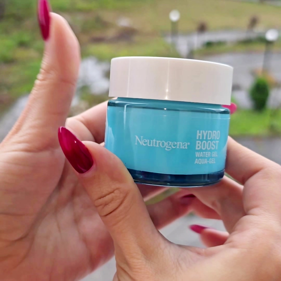 واتر ژل آبرسان نیتروژنا مدل جدید neutrogena hydro boost water gel