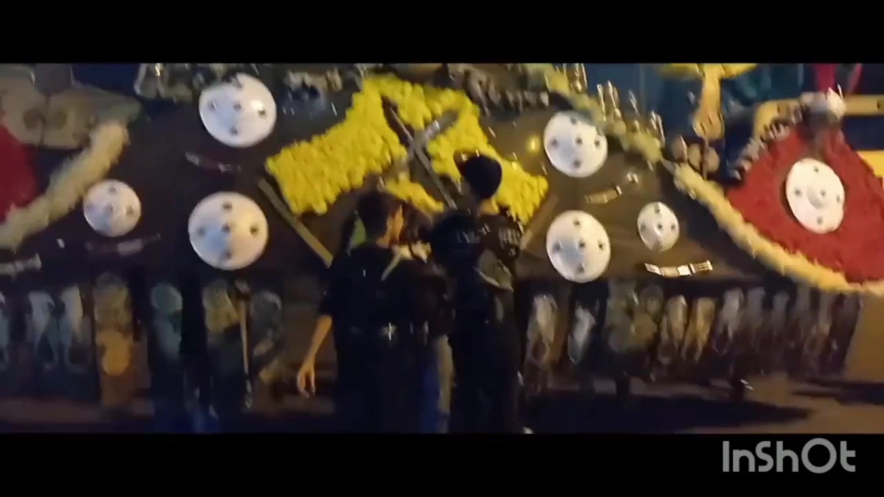 محرم علامت کشی چلچراغ دندان شیری