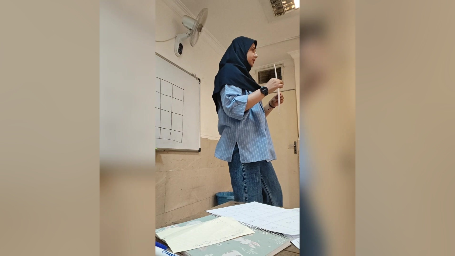🧠🎨 بازی تقویت حافظه دیداری کلاس شقایق ۲: یادگیری با سرگرمی پایه سوم دبستان 🌈📚