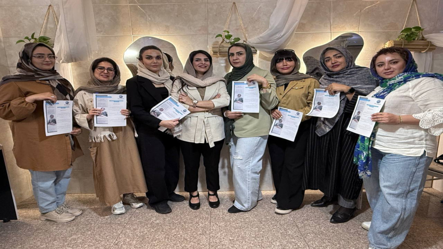 بهترین آموزشگاه پاکسازی پوست در اصفهان (مژگان تیموری)