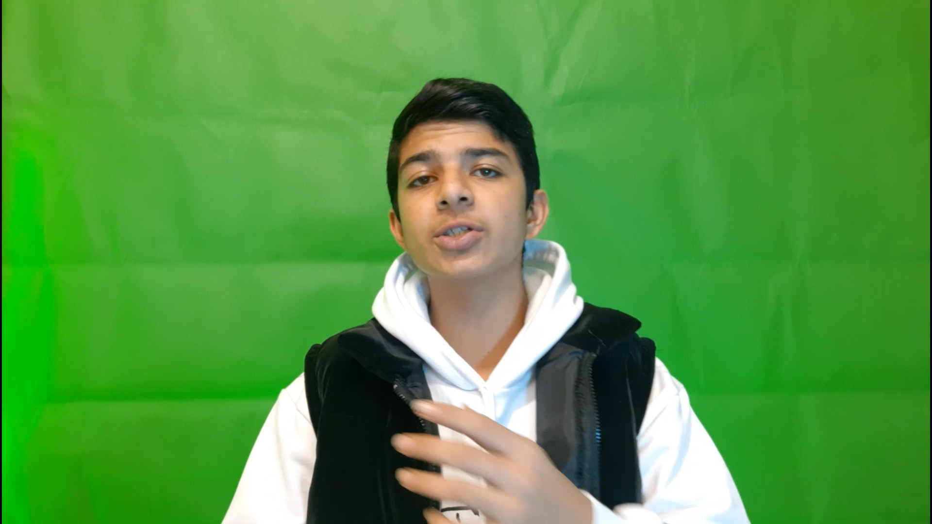 معرفی فیلم | معرفی  کوتاه فیلم سینمایی باغ کیانوش زمان109ثانیه