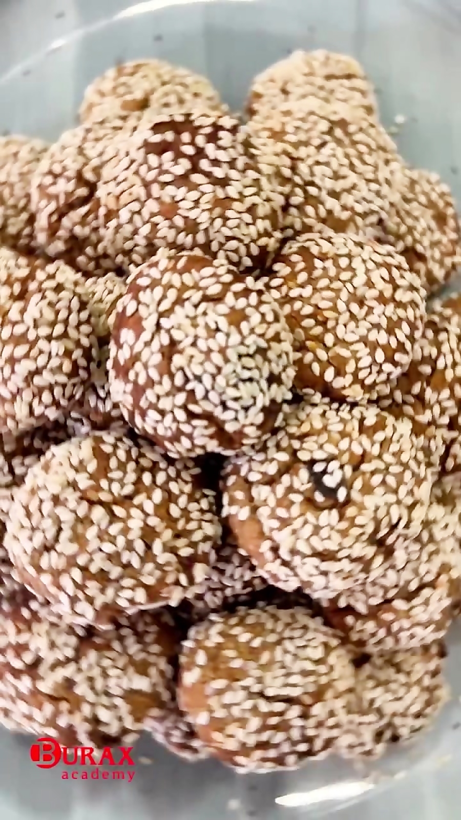 تهیه یک شیرینی رژیمی - ندا توکلی