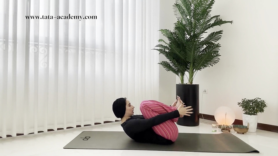 کلاس یوگا سطح متوسطه | جلسه رایگان | با طاهره خورسند