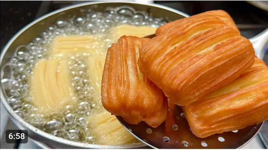 فقط با ۲ تخم‌مرغ و کمی آرد  یه دسر خوشمزه و آسون بدون فر!