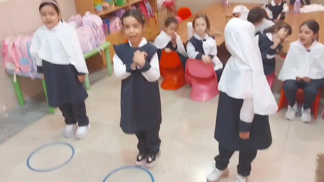 🔤🎶 آموزش صدای نشانه «آ» با بازی هوشی، جنبشی و بدنی | کلاس پیش‌دبستانی غنچه 🌸🤸‍♂️