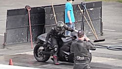 رقابت نفس‌گیر خودروی دوج دیمون با موتورسیکلت‌های سوزوکی و کاوازاکی