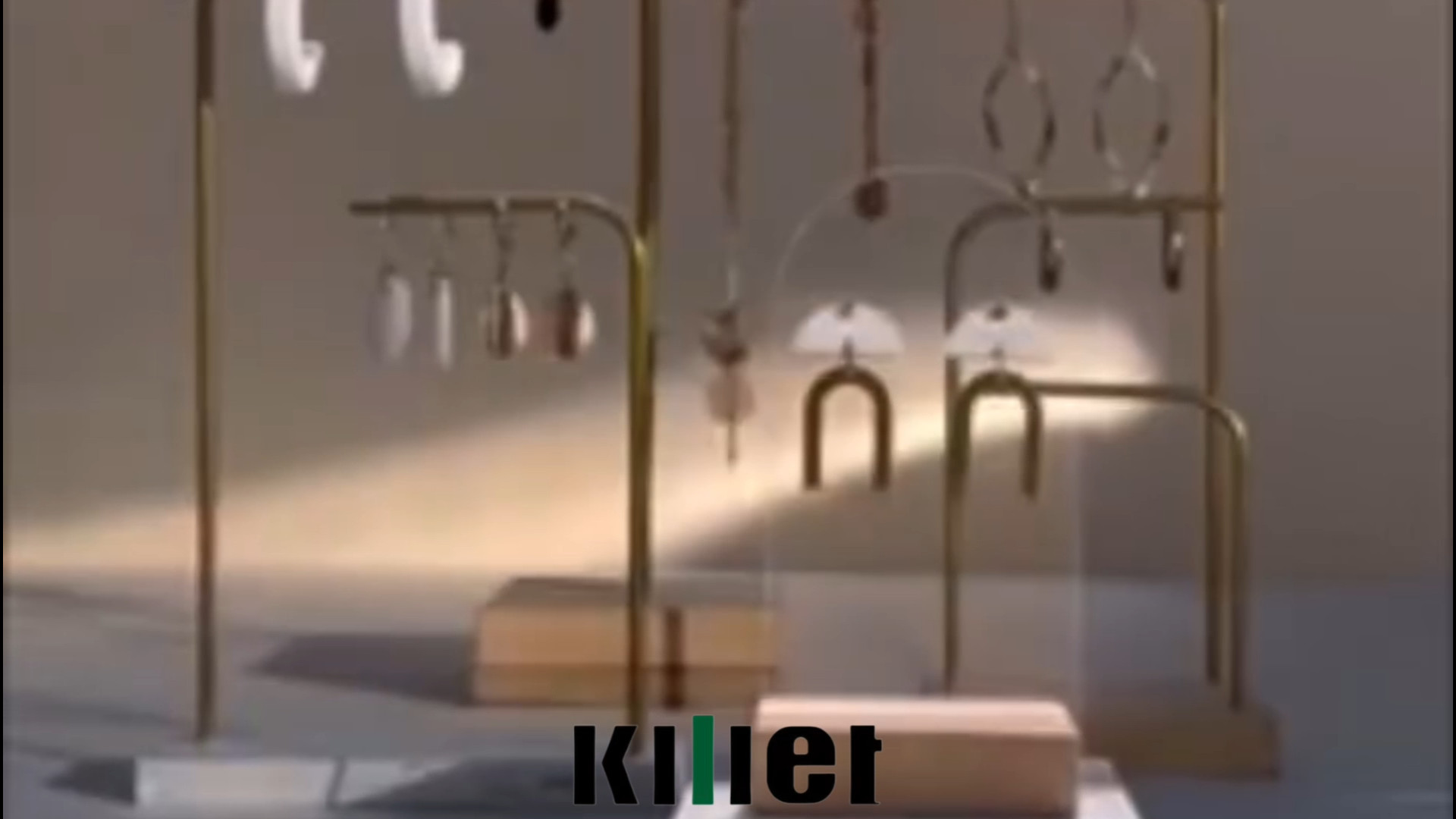 قسمت دوم معرفی انواع مانکن‌های ویترین طلافروشی از شرکت کیلیت مانکن گوشواره‌ای زمان12ثانیه