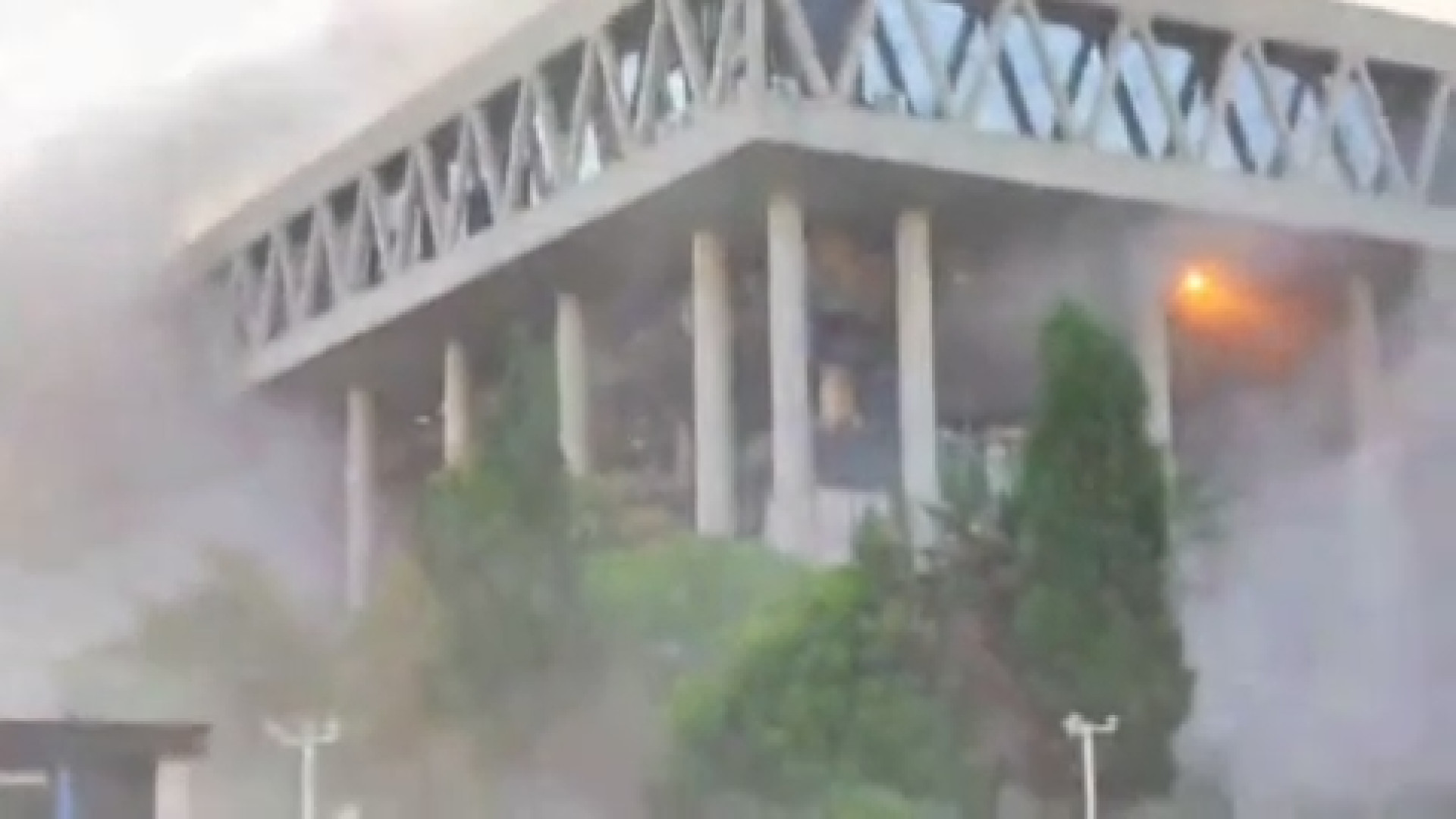 تصاویر اولیه از لحظه حمله رژیم صهیونیستی به صدا و سیما