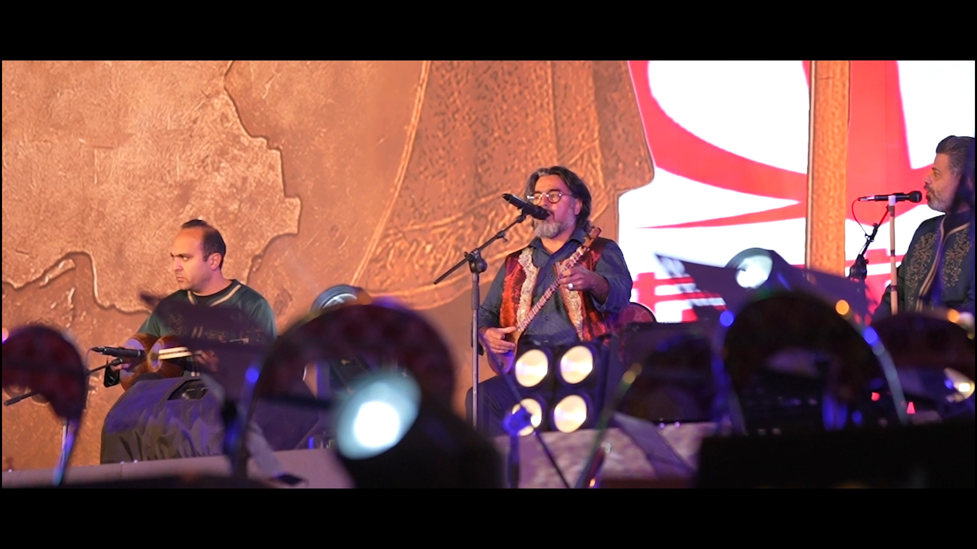 پرواز همای در شب ایران