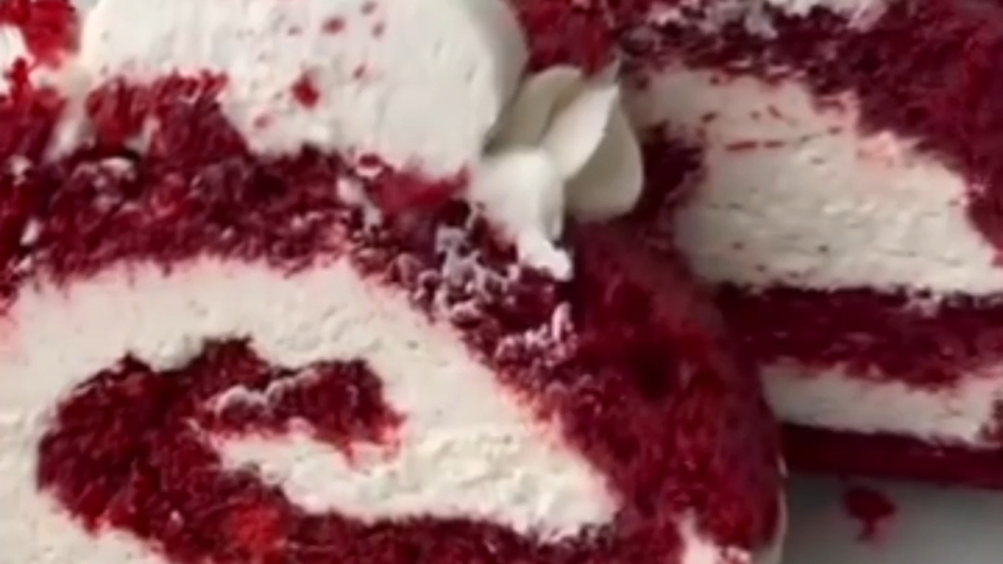 رولت خامه ای ردولوت یلدایی خوشرنگ و زیبا | لوازم قنادی بهگز