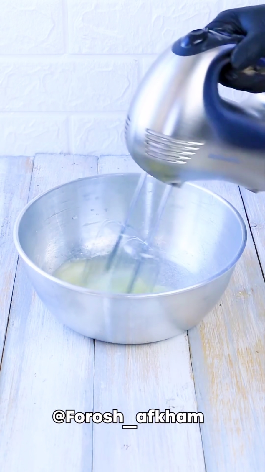 طرز تهیه کیک نارگیل و آناناس با استفاده از آرد نول افخم | لوازم قنادی بهگز