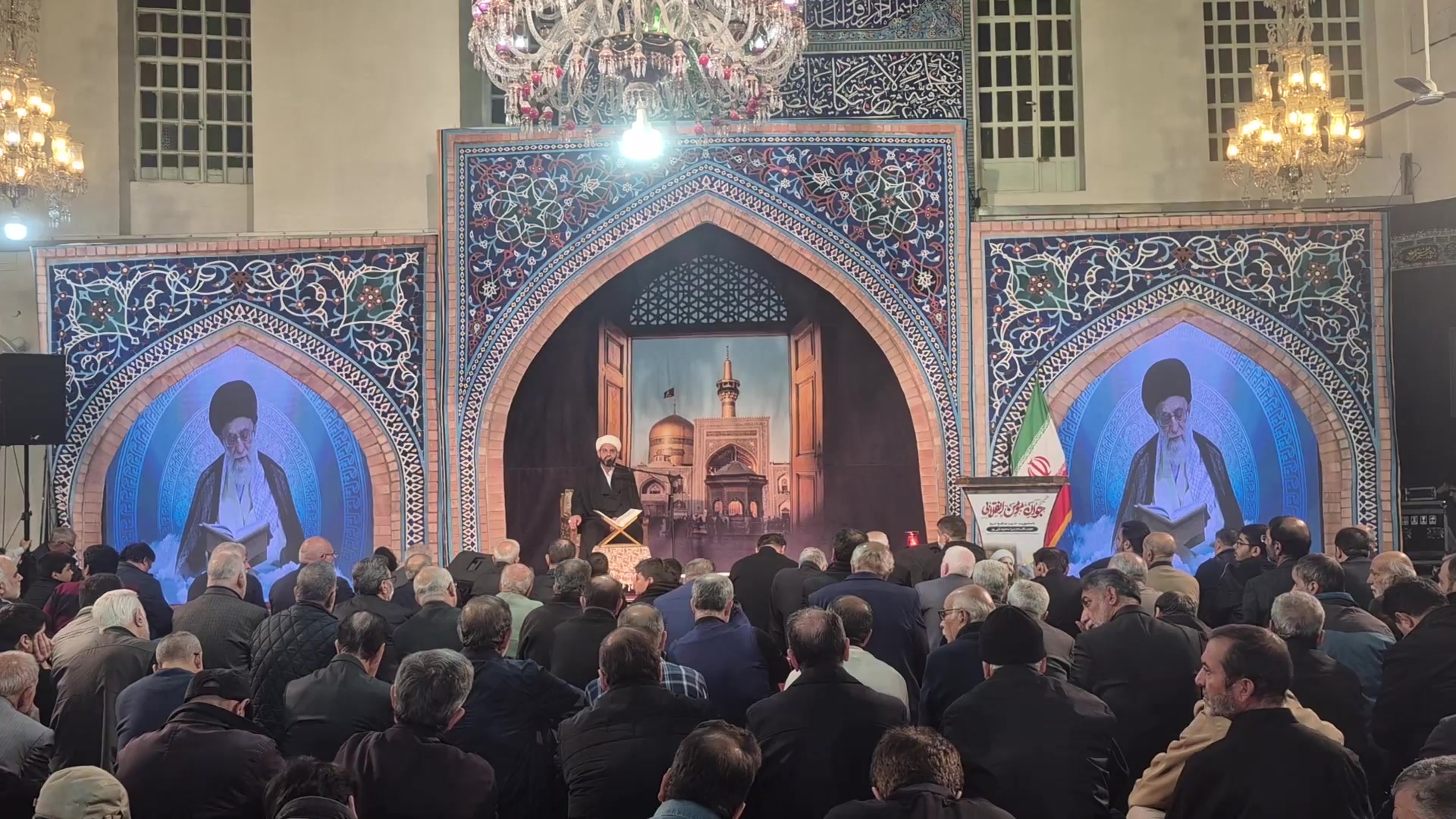 قرائت زیبای قران بسیار عالی در هشتمین یادواره جوان مومن انقلابی