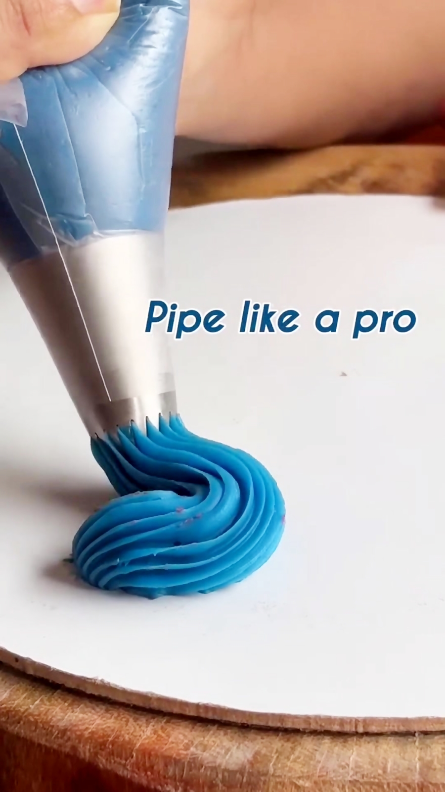 گاناش آبی خوشرنگ و زیبا | لوازم قنادی بهگز