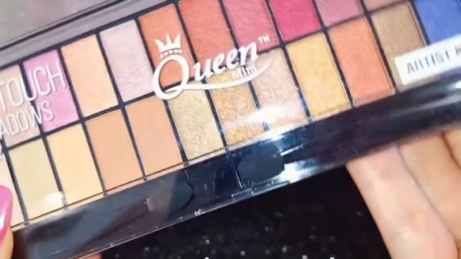پالت سایه چشم ۲۸ رنگ Mini Queen