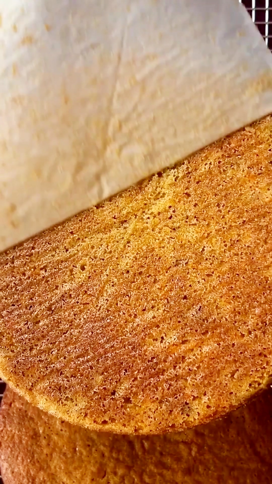 کاربرد اسانس خوراکی هویج در شیرینی‌ پزی | لوازم قنادی بهگز