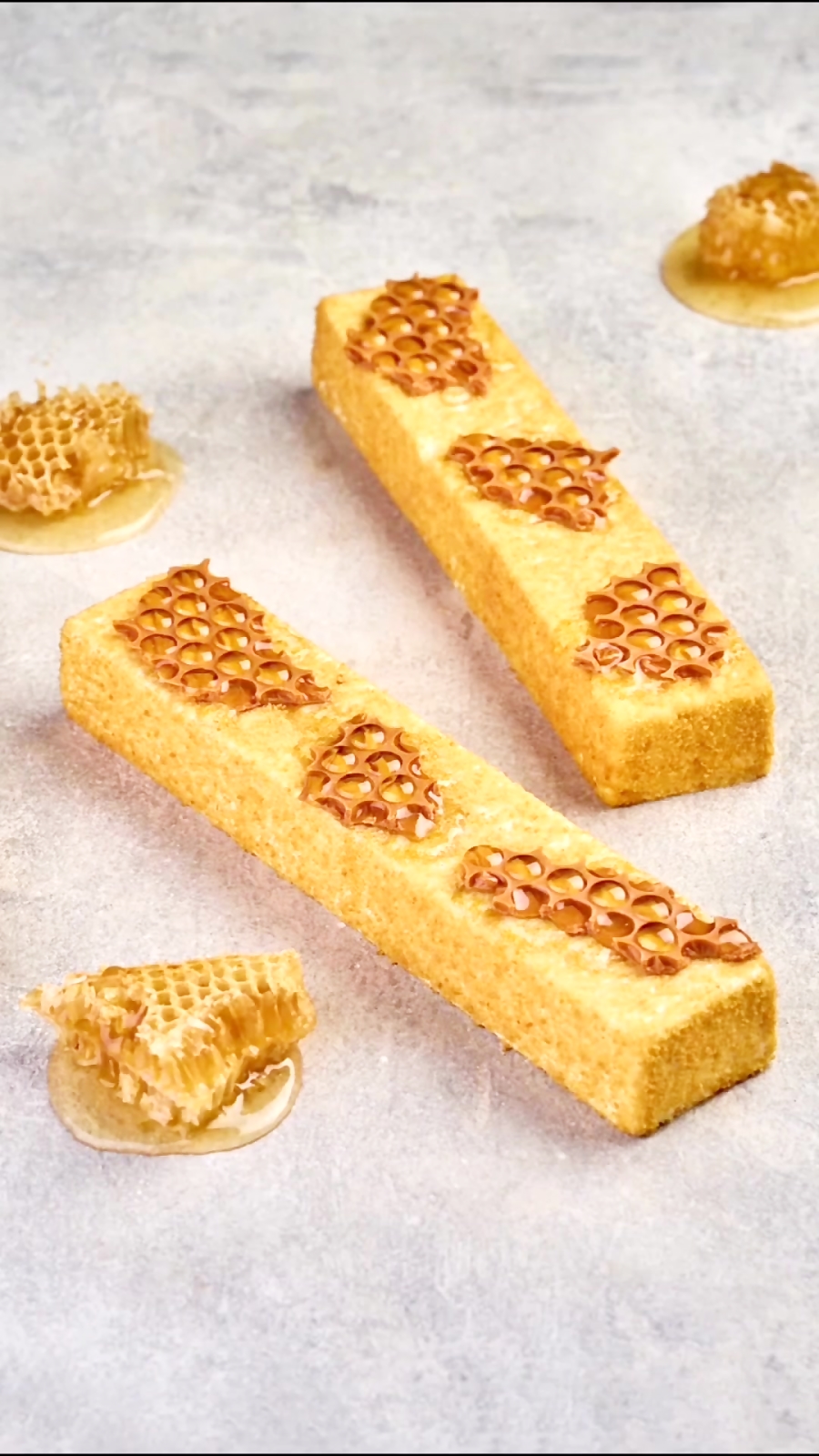 کاربرد اسانس خوراکی عسل در شیرینی‌ پزی | لوازم قنادی بهگز