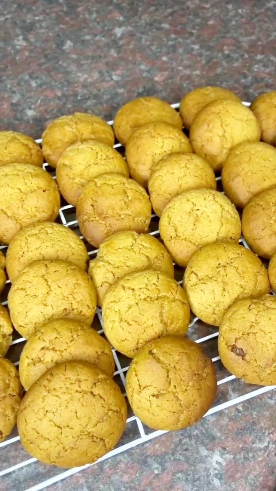 کاربرد اسانس خوراکی زنجبیل در شیرینی‌ پزی | لوازم قنادی بهگز