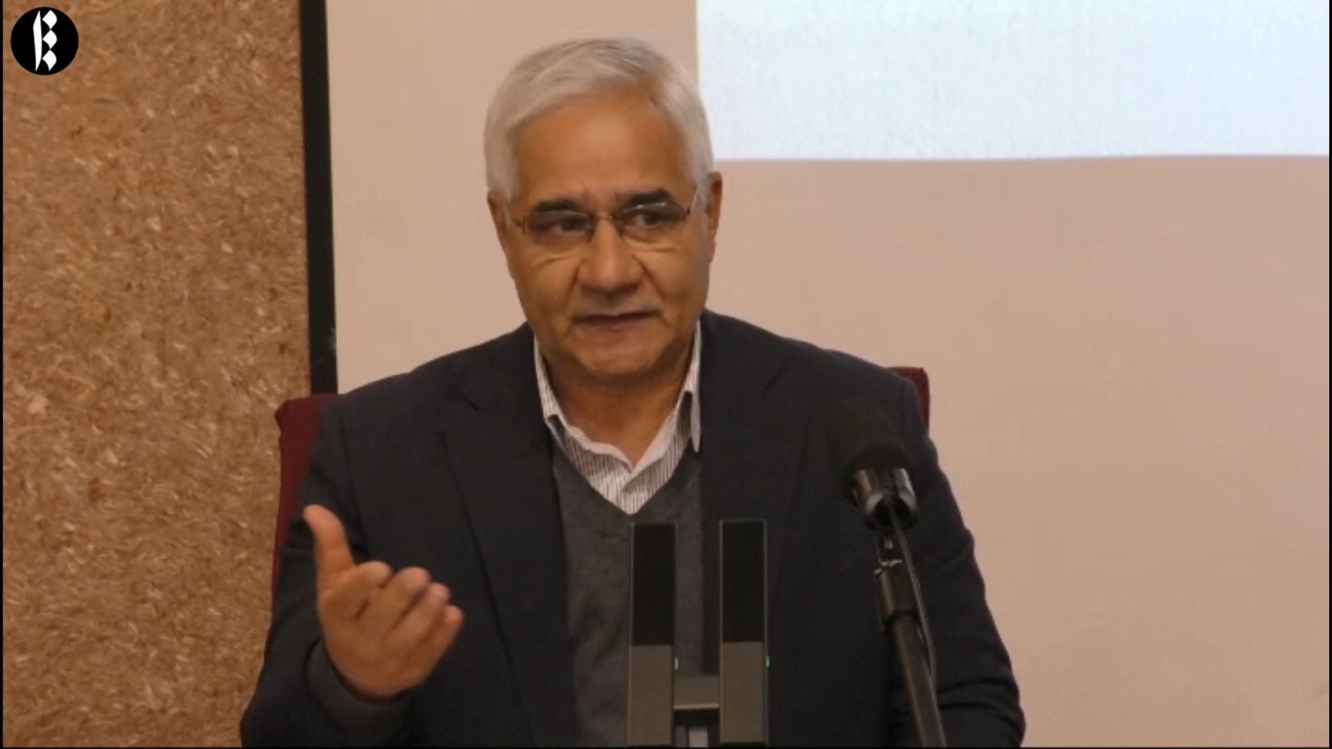 رونمایی و معرفی کتاب نصایح شاهرخی &ndash; منصور صفت‌گل زمان1553ثانیه