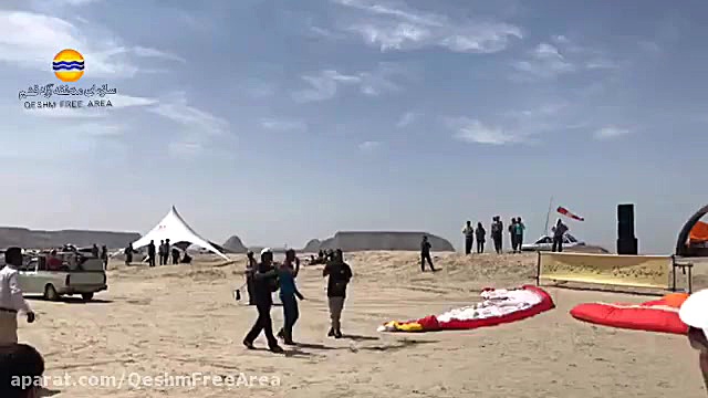 پوستر بزرگ