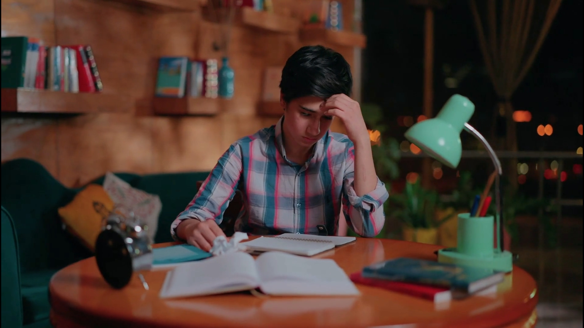 راه حل در ارتباط با خداست