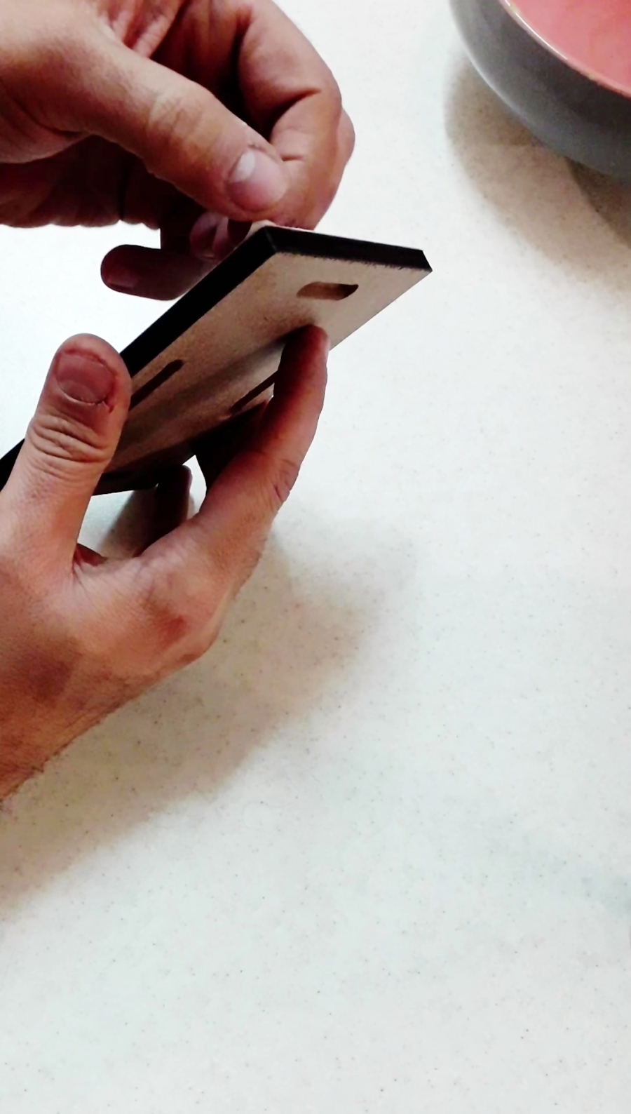 چسباندن عکس روی شاسی