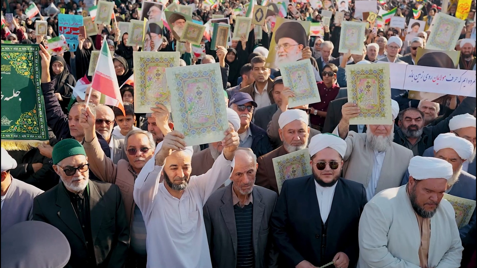 شیعه و سنی پای کار امنیت و کیان وطن