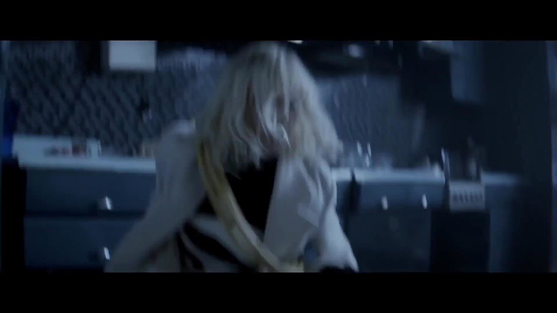 فیلم بلوند اتمی Atomic Blonde 2017 با بازی شارلیز ترون زمان142ثانیه
